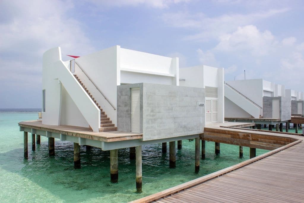 Maldives Lagoon Escape